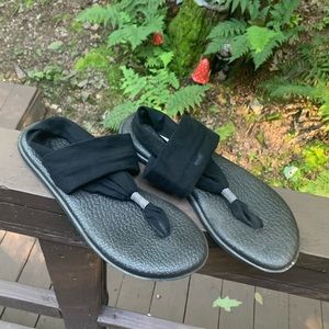 Sanuk Sling yoga mat sandals